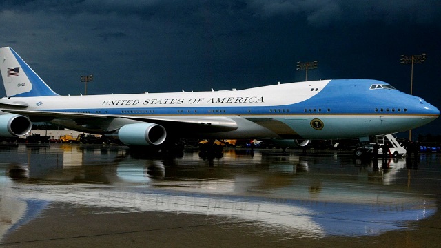 डोनाल्ड ट्रंप के प्लेन में आई टेक्निकल खराबी! प्लेन उड़ान भरने के कुछ देर बाद ही वाशिंगटन लौटा